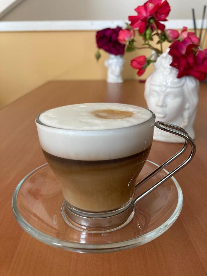 Couette-café Ruota Di Carretto *